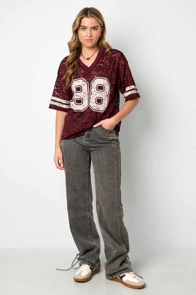 Amerikanisches T-Shirt mit V-Ausschnitt und Spitze