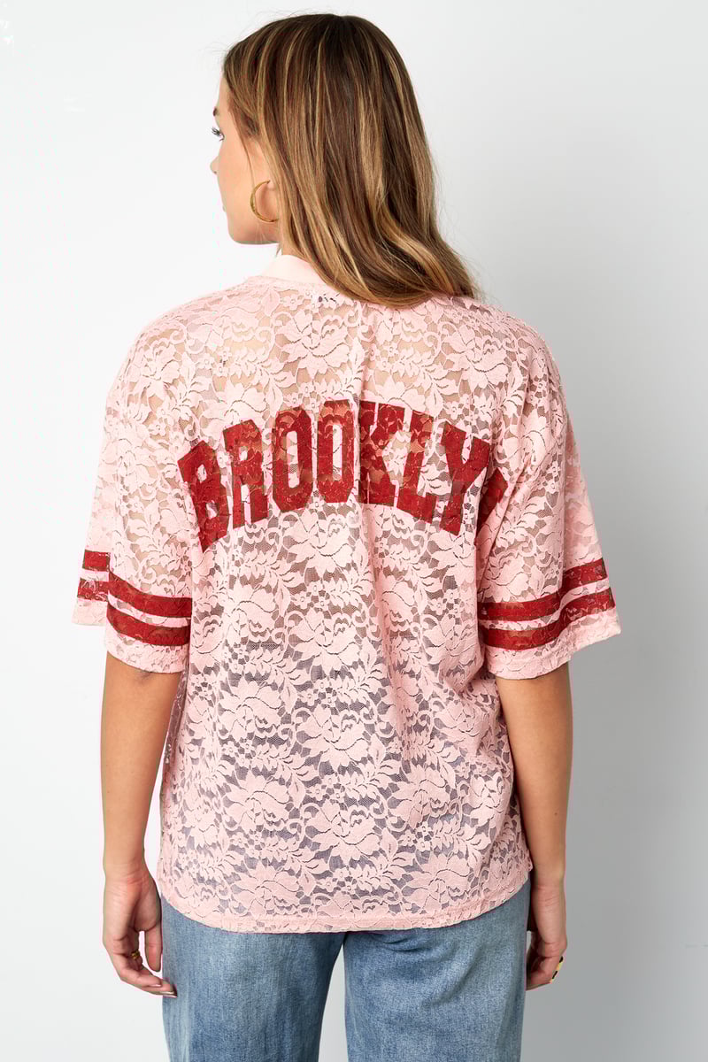 Amerikanisches T-Shirt mit V-Ausschnitt und Spitze