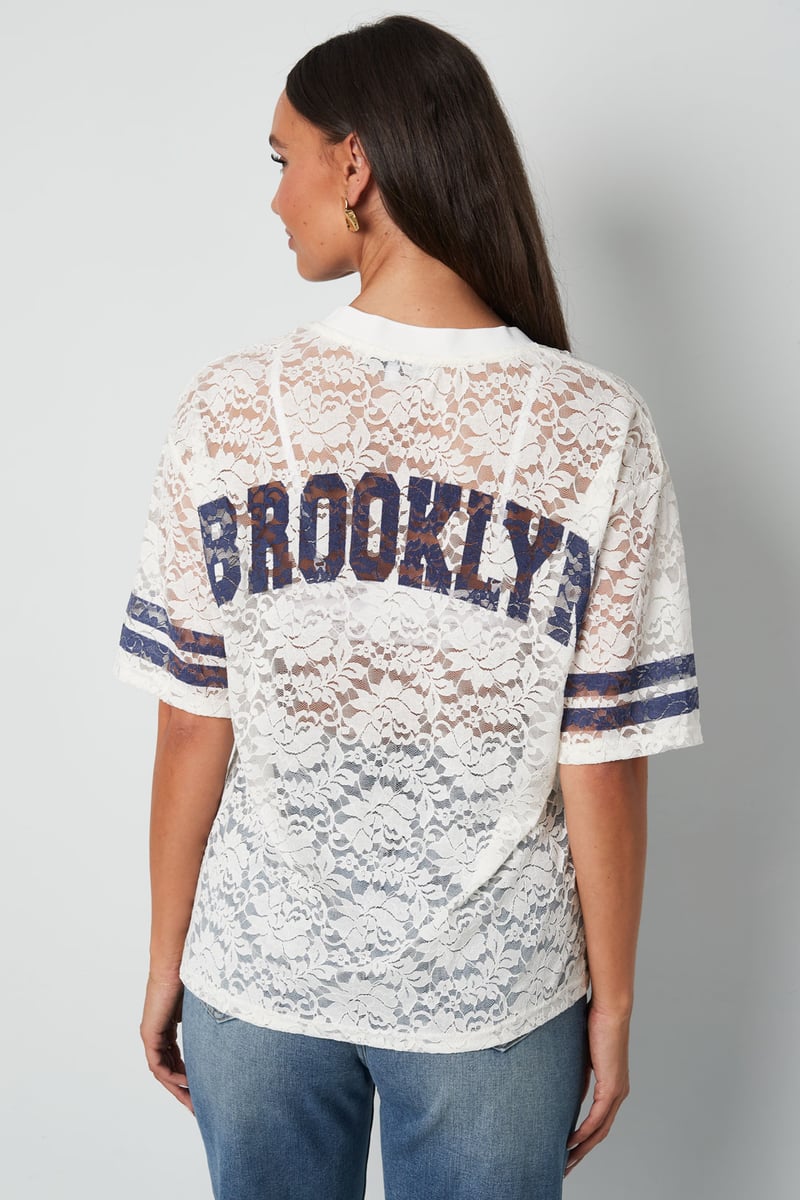 Amerikanisches T-Shirt mit V-Ausschnitt und Spitze